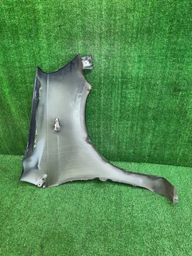 КРЫЛО НА TOYOTA VITZ SCP10