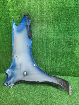 КРЫЛО НА MAZDA DEMIO DY5W