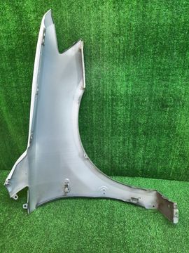 КРЫЛО НА MITSUBISHI CHARIOT GRANDIS N84W