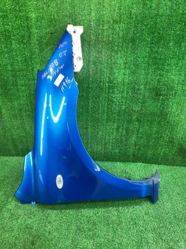 КРЫЛО НА MAZDA DEMIO DY5W