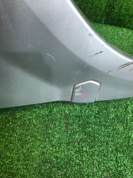 КРЫЛО НА MITSUBISHI CHARIOT GRANDIS N84W