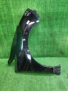 КРЫЛО НА NISSAN LEAF ZE1