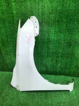 КРЫЛО НА TOYOTA COROLLA  AXIO NZE141