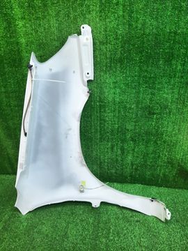 КРЫЛО НА TOYOTA RAUM EXZ10
