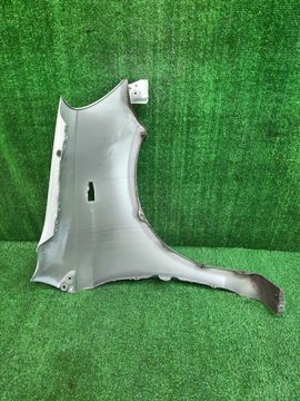 КРЫЛО НА TOYOTA VITZ SCP10