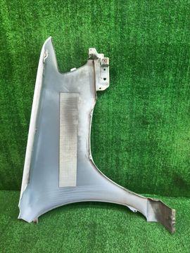 КРЫЛО НА NISSAN CUBE Z10