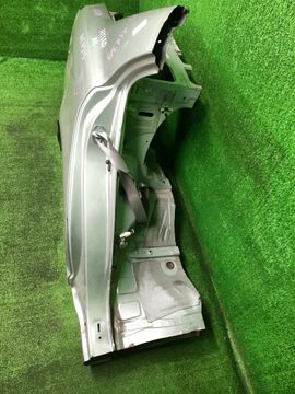КРЫЛО НА TOYOTA AVENSIS AZT250