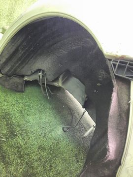 КРЫЛО НА TOYOTA AVENSIS AZT250