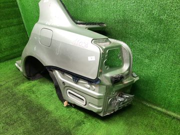 КРЫЛО НА TOYOTA AVENSIS AZT250