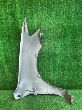 КРЫЛО НА MITSUBISHI LANCER CS2V