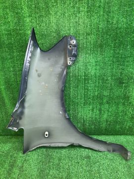 КРЫЛО НА TOYOTA IPSUM ACM21W
