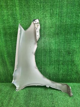 КРЫЛО НА TOYOTA COROLLA NZE121