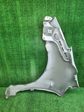 КРЫЛО НА TOYOTA PRIUS NHW20