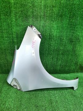 КРЫЛО НА TOYOTA VITZ SCP90