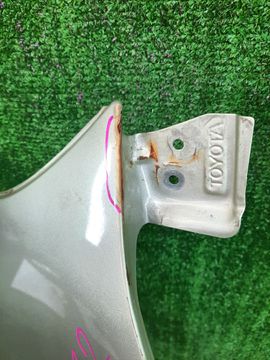 КРЫЛО НА TOYOTA VITZ SCP10