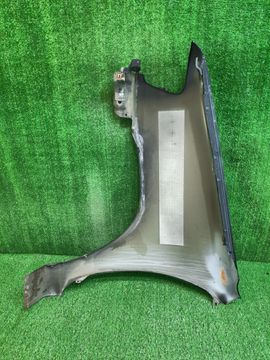 КРЫЛО НА NISSAN CUBE Z10