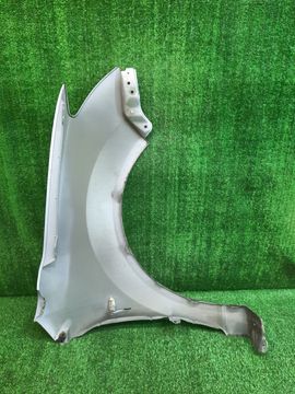 КРЫЛО НА TOYOTA WILL VS ZZE127