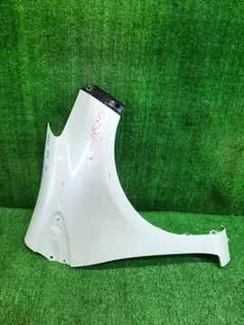 КРЫЛО НА TOYOTA VITZ KSP130