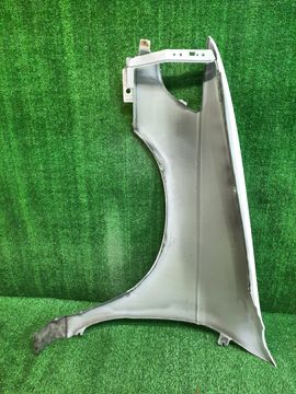 КРЫЛО НА NISSAN RNESSA N30