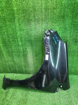 КРЫЛО НА TOYOTA AQUA NHP10