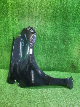 КРЫЛО НА TOYOTA AQUA NHP10