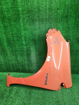 КРЫЛО НА TOYOTA AQUA NHP10