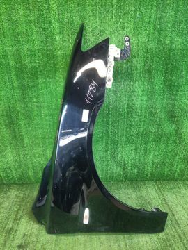КРЫЛО НА MITSUBISHI GALANT FORTIS CY4A