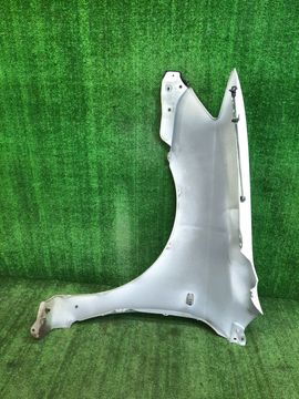 КРЫЛО НА TOYOTA COROLLA NZE121
