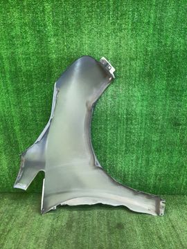 КРЫЛО НА MITSUBISHI GRANDIS NA4W