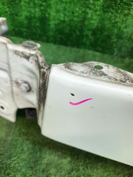 КРЫЛО НА NISSAN LEAF ZE1