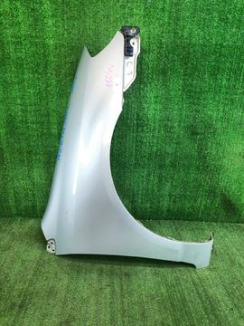 КРЫЛО НА TOYOTA COROLLA NZE121