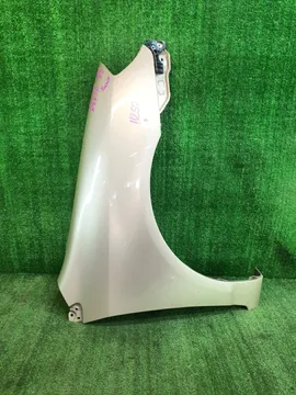 КРЫЛО НА TOYOTA COROLLA RUNX NZE121