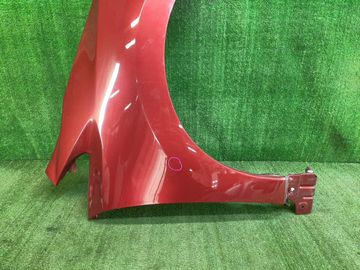 КРЫЛО НА NISSAN LEAF ZE1