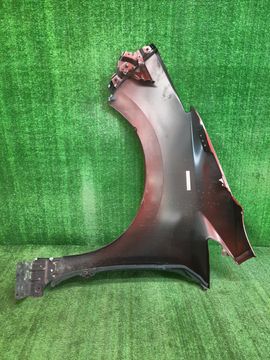 КРЫЛО НА NISSAN LEAF ZE1