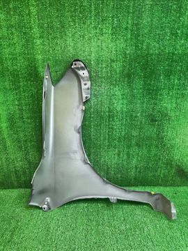 КРЫЛО НА TOYOTA COROLLA FIELDER ZRE142G