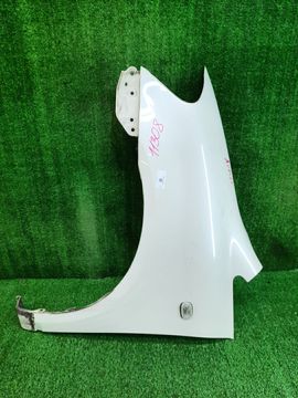 КРЫЛО НА TOYOTA IPSUM ACM21W