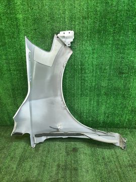 КРЫЛО НА NISSAN TIIDA C11