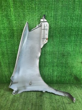 КРЫЛО НА TOYOTA GAIA ACM10G