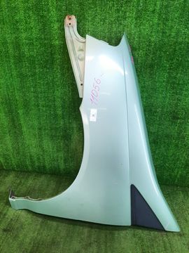 КРЫЛО НА NISSAN LIBERTY RM12