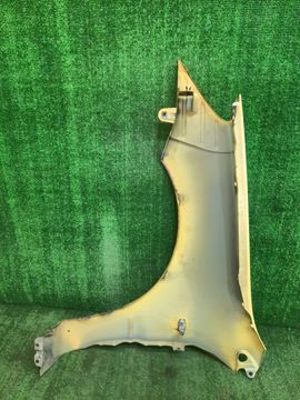 КРЫЛО НА MITSUBISHI LANCER CEDIA CS5W