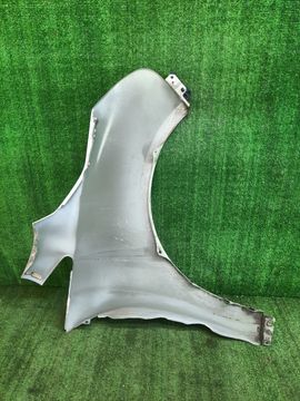 КРЫЛО НА MITSUBISHI GRANDIS NA4W