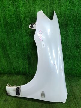 КРЫЛО НА MITSUBISHI AIRTREK CU2W