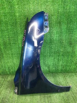 КРЫЛО НА TOYOTA AVENSIS AZT251