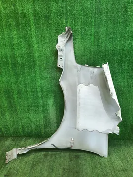 КРЫЛО НА NISSAN SERENA TC24