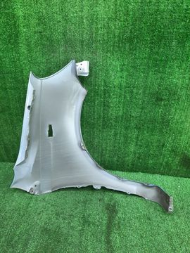 КРЫЛО НА TOYOTA VITZ SCP10