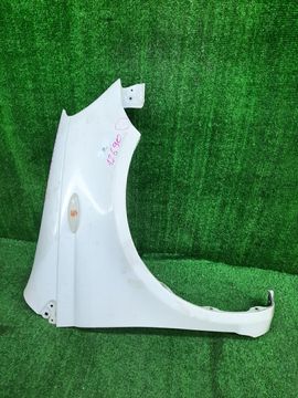 КРЫЛО НА TOYOTA VITZ SCP10