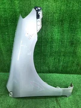 КРЫЛО НА TOYOTA COROLLA NZE121