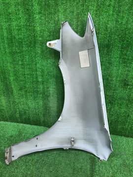 КРЫЛО НА MITSUBISHI AIRTREK CU2W