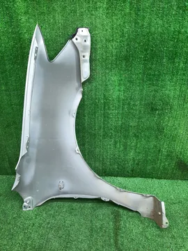 КРЫЛО НА TOYOTA COROLLA NZE121