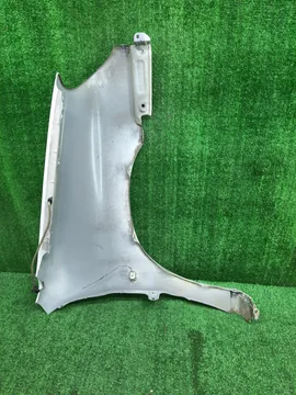 КРЫЛО НА TOYOTA RAUM EXZ10